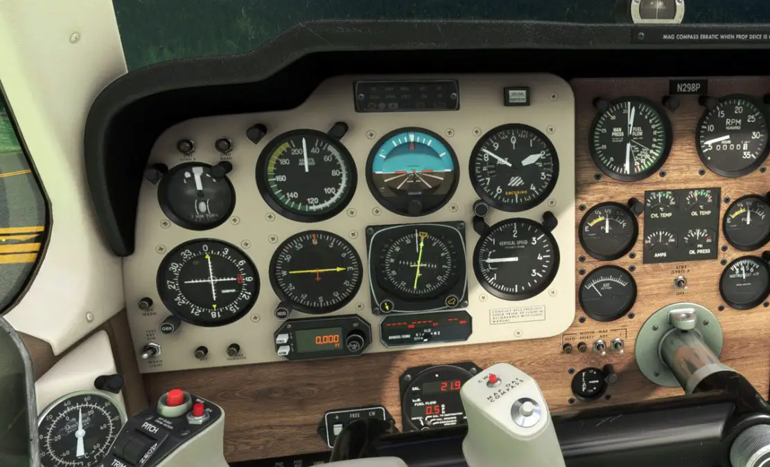 Looking to learn more about older airplanes with steam gauges? Tom Carroll’s new ebook has you covered!