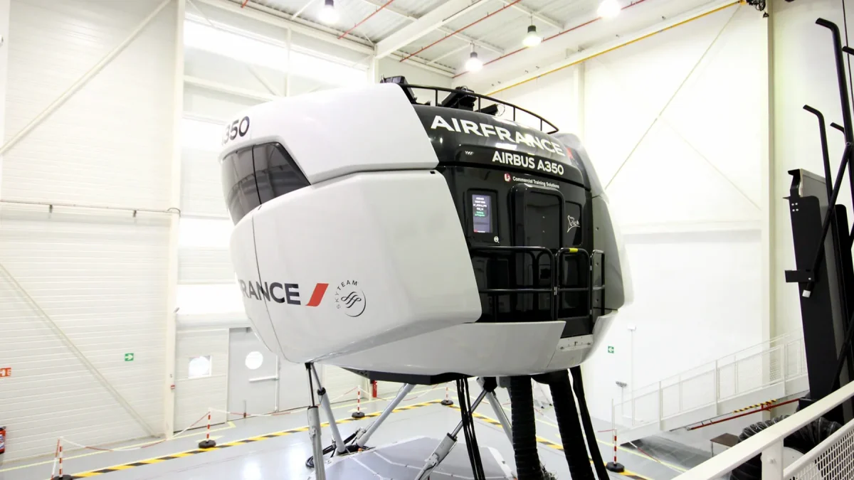 iniBuilds Embarks on A350 Development with Hands-On Simulator Session